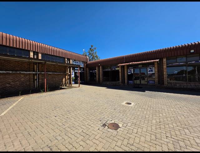 1,000M² WAREHOUSE FOR SALE IN HILTON